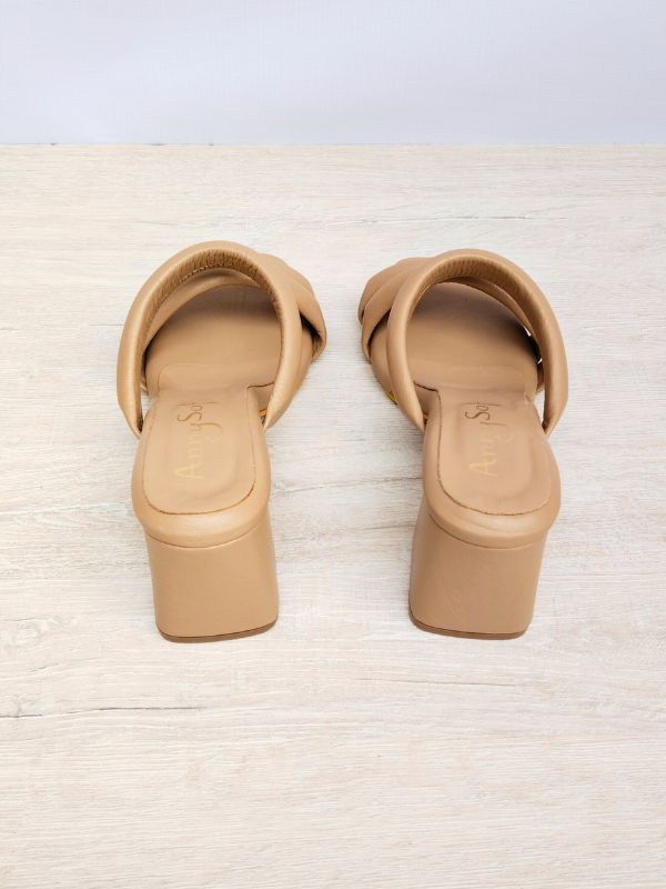 TACONES EN CUERO MANI SOMMER