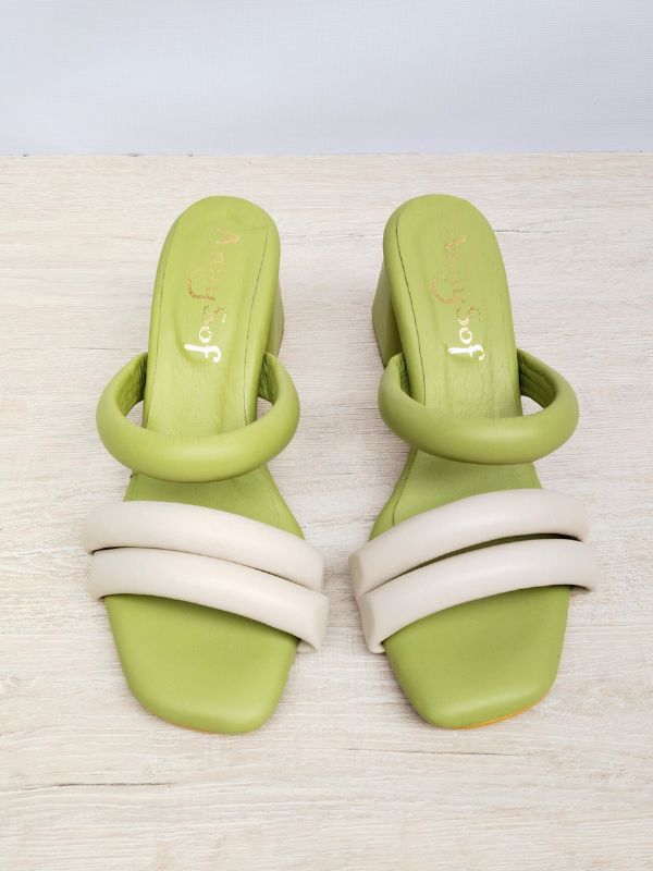 TACONES EN CUERO VERDE SOMMER