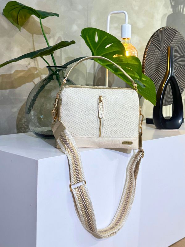 BOLSO AURA EN CUERO DORADO MARFIL
