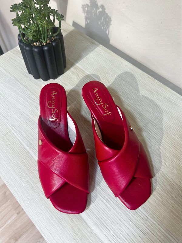 SANDALIAS DE TACÓN SMOOT ROJO
