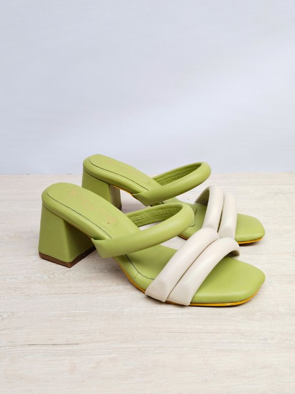 TACONES EN CUERO VERDE SOMMER