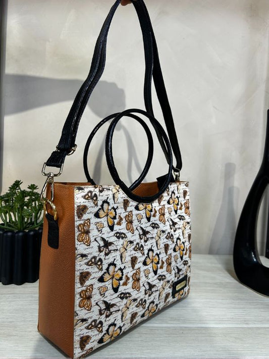BOLSO EN CUERO MIEL SANDY