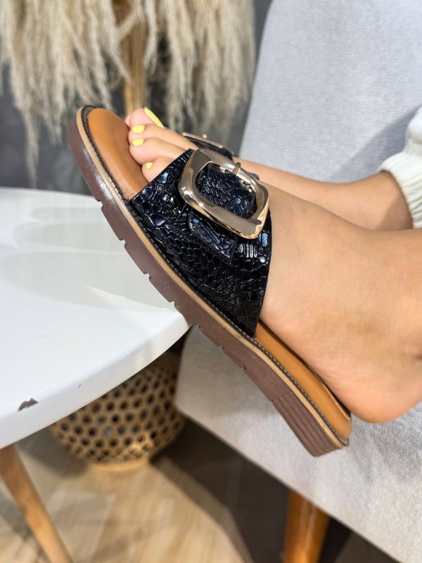 SANDALIAS SERENA EN CUERO NEGRO